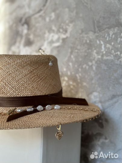 Соломенная шляпа канотье