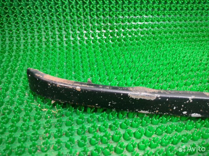 Решетка радиатора Volkswagen Passat В3 2E 1992