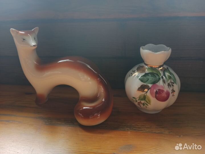 Фарфоровая статуэтка