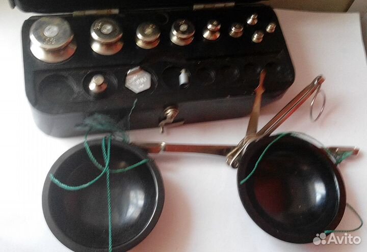 Весы аптекарские с набором гирек