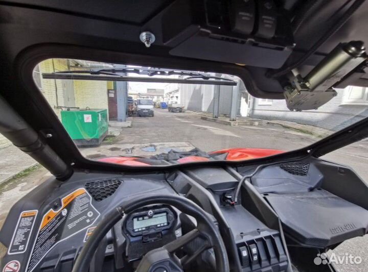 Стекло лобовое Storm BRP CAN-AM Maverick X3