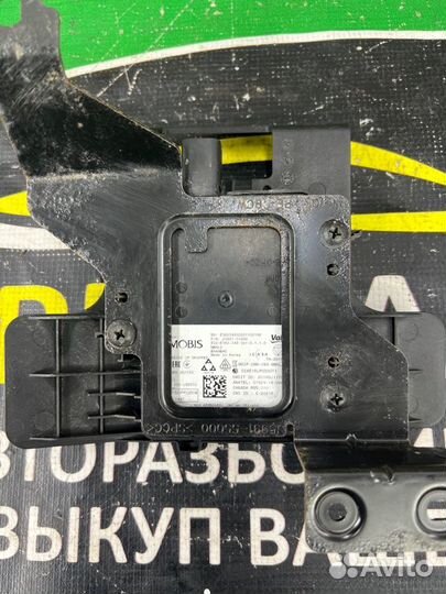 Датчик слепых зон правый Kia Stinger 1 2017-2023