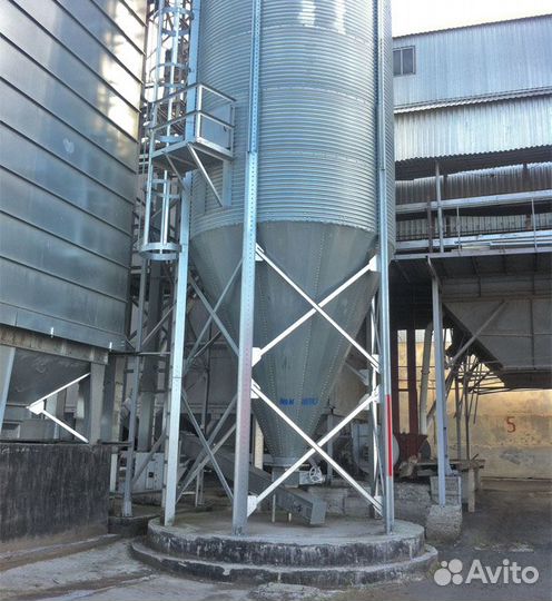 Конусный силос для хранения зерна