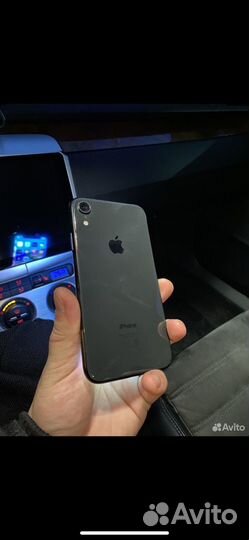 iPhone Xr, 64 ГБ
