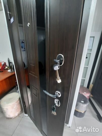 Двери входные под 90 проем