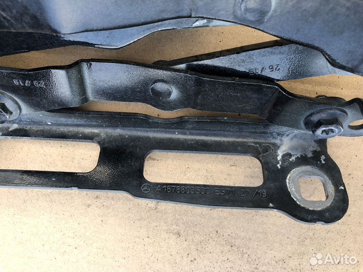Петля капота левая Mercedes W167 X167