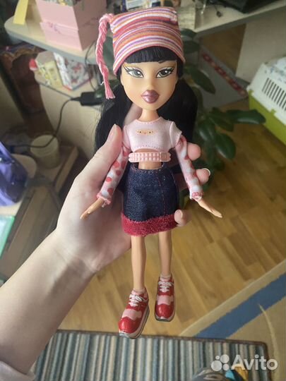 Кукла базовая Джейд братц bratz