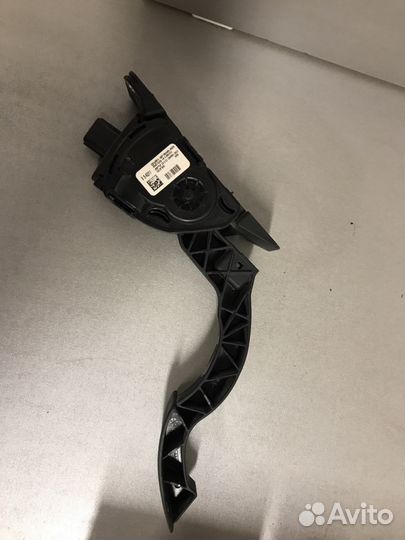 Педаль газа Форд Фокус 3 11-18г.в.Мазда 3