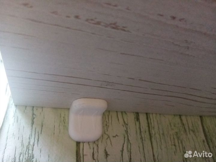 Полочки с креплением