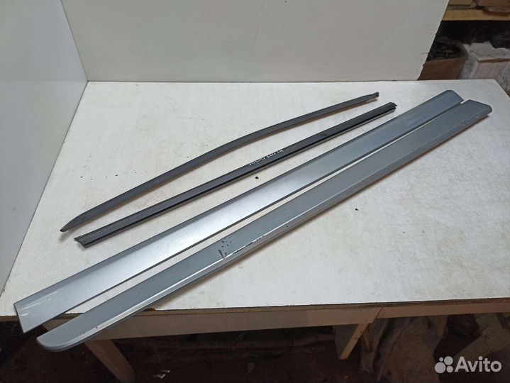 Молдинги, бархотки дверей Volvo S60