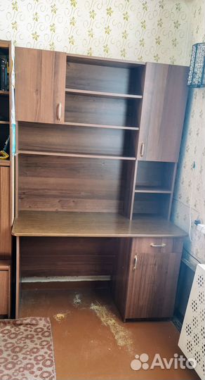 Школьный уголок