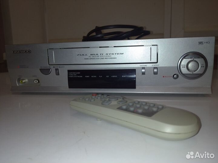 Видеоплейер daewoo EST110WN