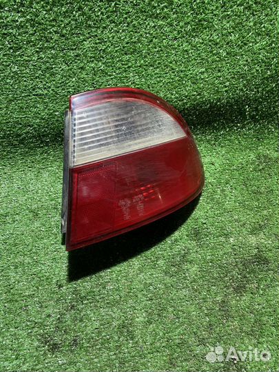 Фонарь задний правый заз sens