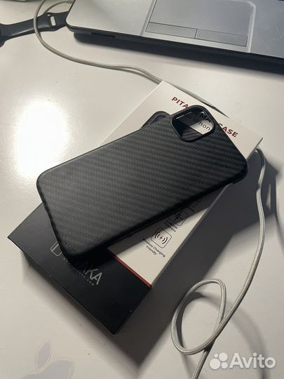 Чехол на iPhone 11 pitaka