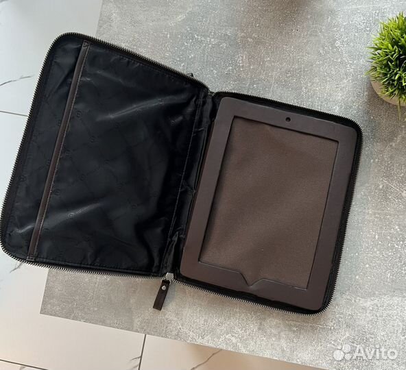 Кожаный чехол для планшета Mascotte