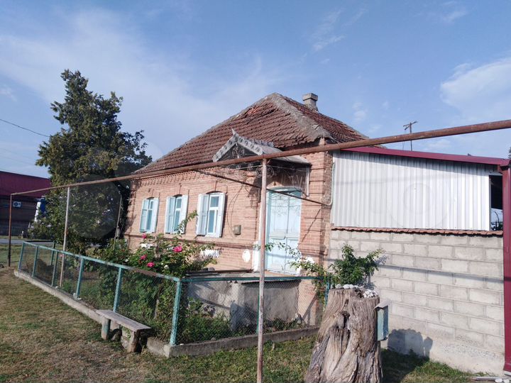 Дом 80 м² на участке 23 сот.