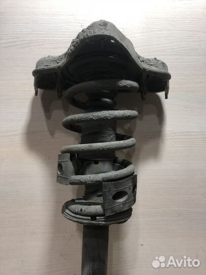 Амортизатор передний Ауди A4 B6