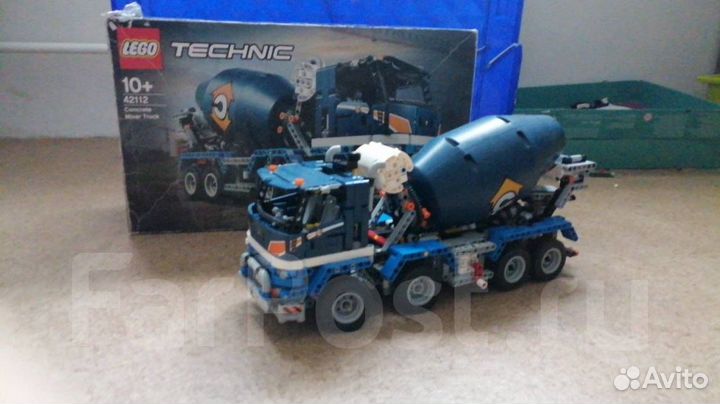 Набор Лего Technic 42112 Concrete Mixer Truck