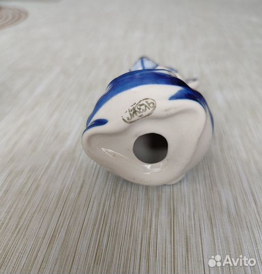 Фарфоровая статуэтка фигурка для интерьера Гжель