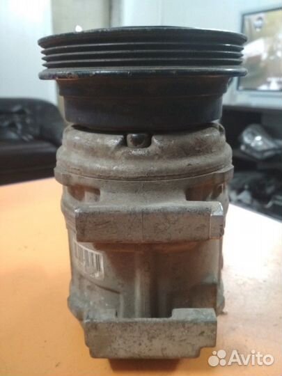 Компрессор кондиционера Hyundai Elantra XD