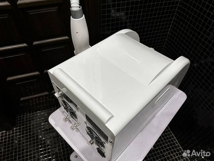 Лазер для удаления татуировок и татуажа Impuls