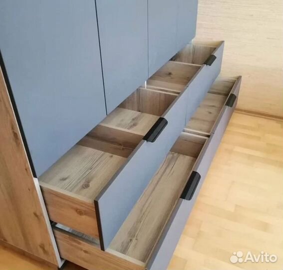 Шкаф угловой