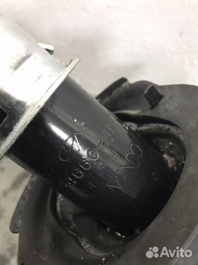 Hyundai solaris стойка амортизатора