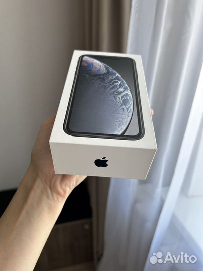 Продам iPhone xr