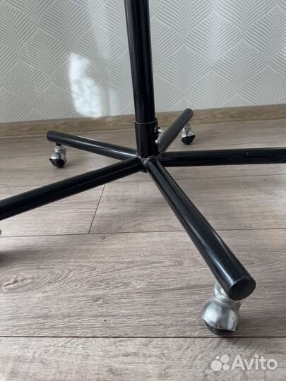 Вешалка для одежды напольная