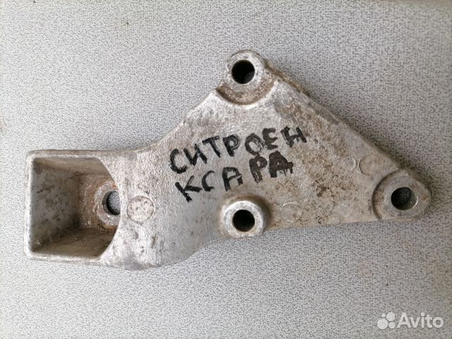 Кронштейн двигателя Citroen Xsara 2000-2005