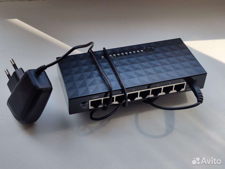 Коммутатор 1гбит 8 портов