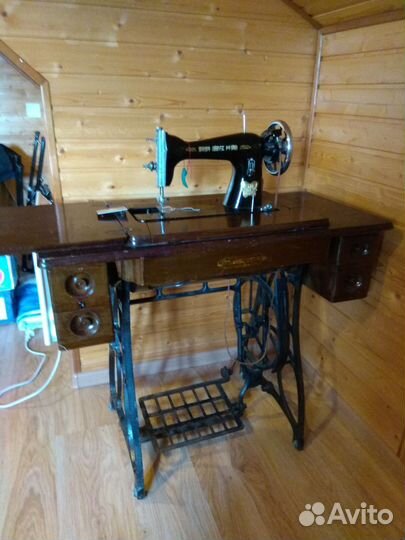 Швейная машина ножная Китайская (как Зингер)