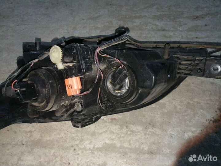 Фара передняя правая Mazda 3 BK