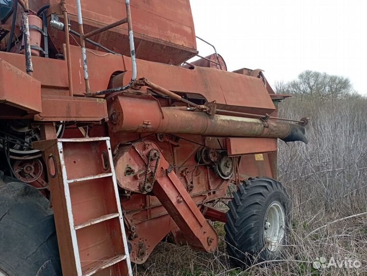Комбайн Ростсельмаш Дон 1500Б, 2005