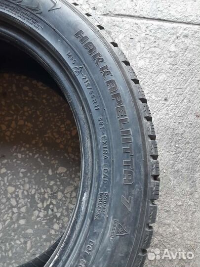 Nokian Tyres Hakkapeliitta 7 215/55 R17