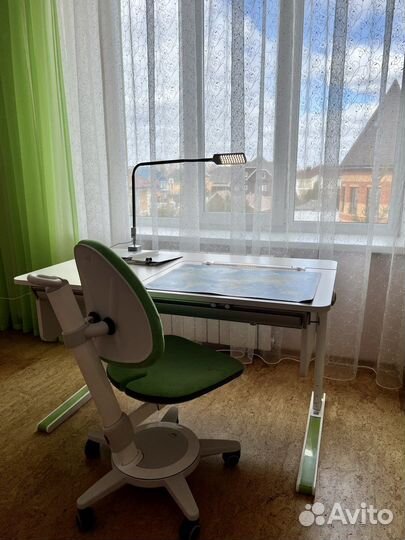 Растущая парта moll, стул