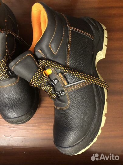 Ботинки рабочие мужские 42