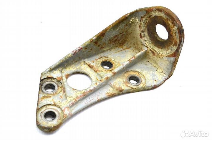 Кронштейн амортизатора ведущего моста, нижний правый scania 3-series T93 (01.88-12.96)