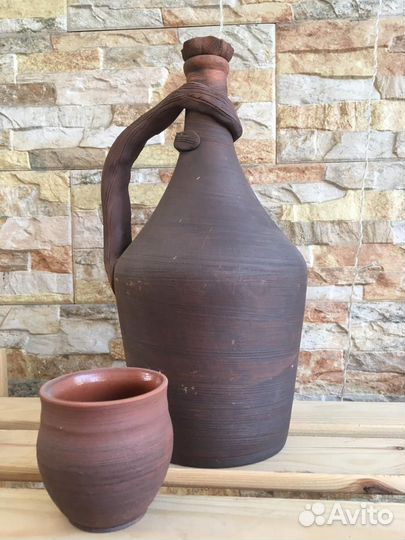 Глиняная амфора