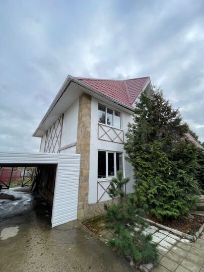 Коттедж 448 м² на участке 14 сот.