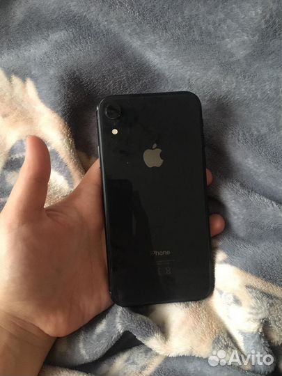 Телефон iPhone хр
