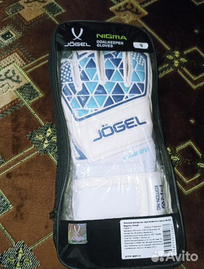 Вратарские перчатки jogel