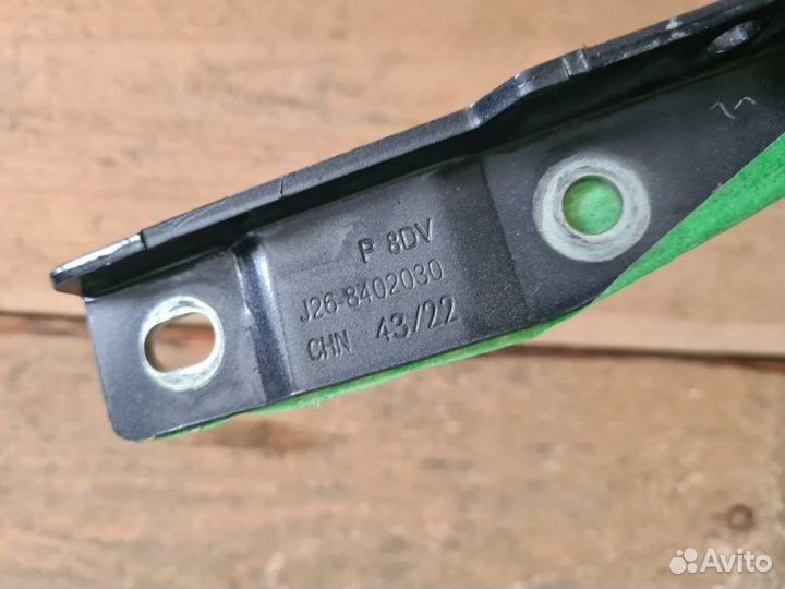 Петля капота левая Chery Tiggo7 2020