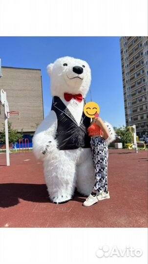 Смокинг - одежда для надувного ростового медведя