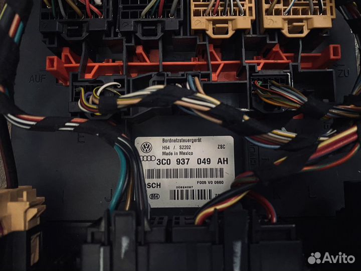 Блок электронный управления бортовой сети VAG