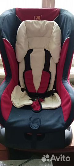 Автомобильное кресло