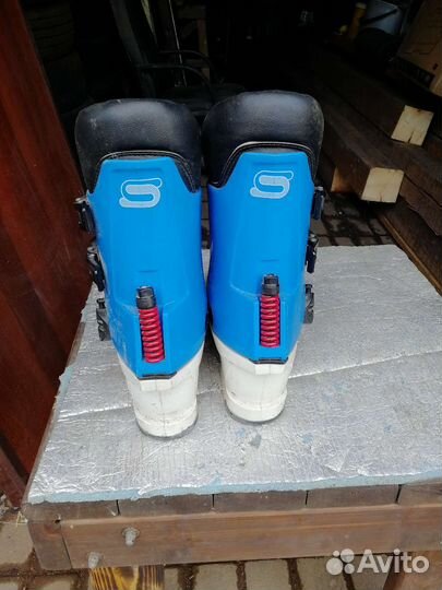 Горнолыжные ботинки