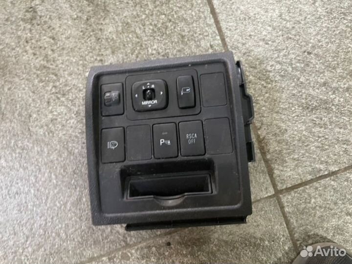 Кнопки Toyota Land Cruiser 200 4.7 2UZ-FE 2008