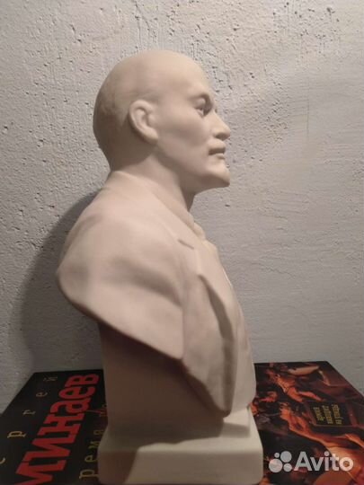 Бюсты Ленина лфз