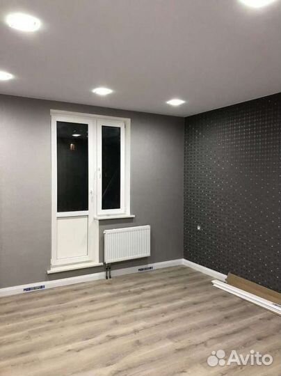 Поклейка обоев, шпатлёвка